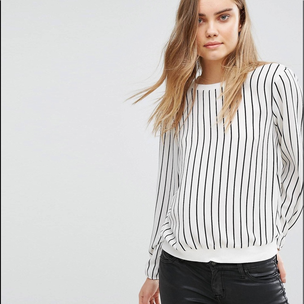 Black & white stripped blouse
